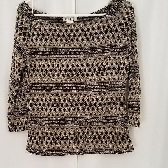 Geometric top - Picture 1 of 5